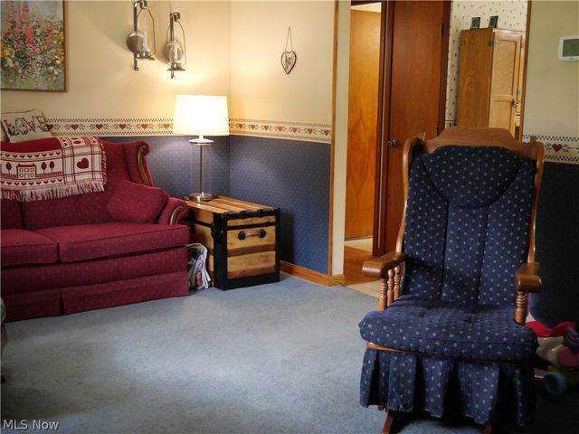37460 Giles Road, Grafton, OH 44044