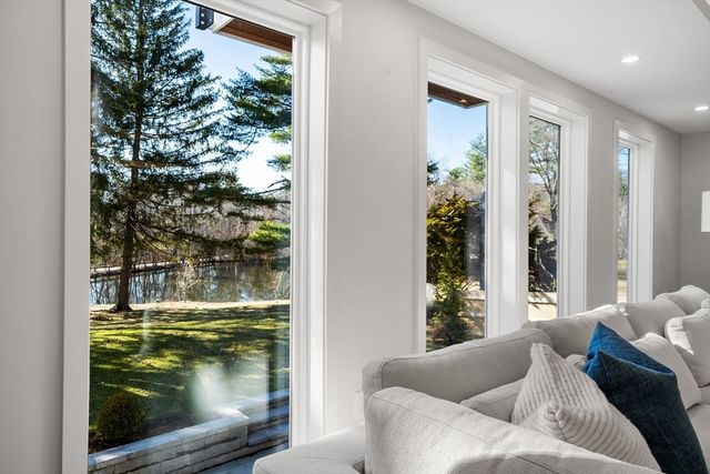 873 Chestnut Street, Newton, MA 02468