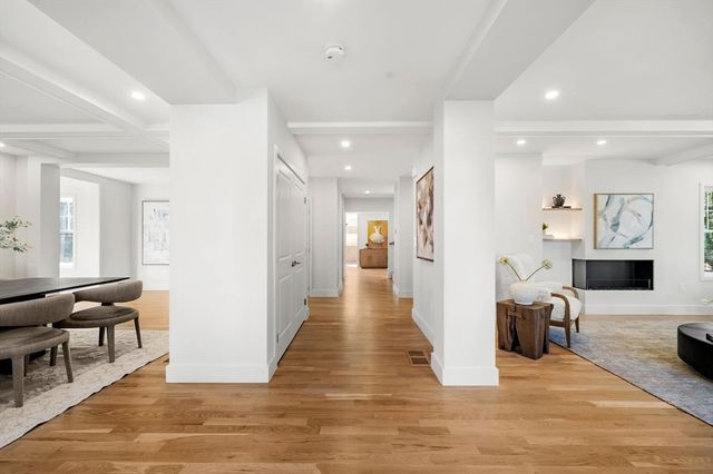 873 Chestnut Street, Newton, MA 02468