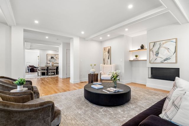 873 Chestnut Street, Newton, MA 02468