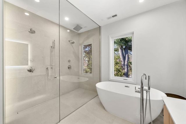 873 Chestnut Street, Newton, MA 02468