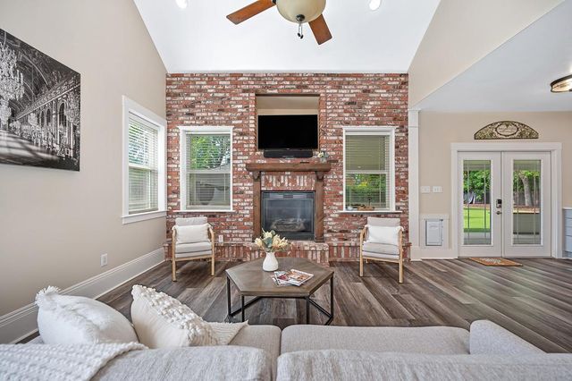 2625 Blacker Rd, West Sacramento, CA 95691