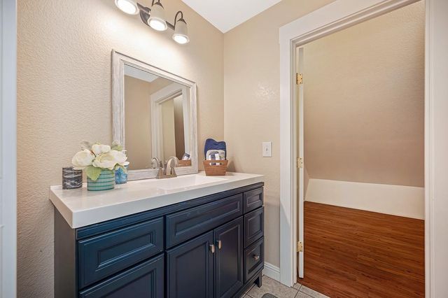 2625 Blacker Rd, West Sacramento, CA 95691