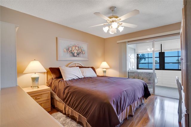 656 WINDRUSH BAY DRIVE 656, Tarpon Springs, FL 34689