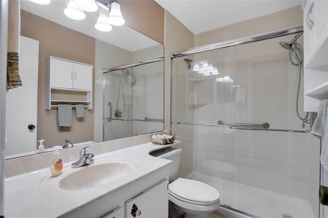 656 WINDRUSH BAY DRIVE 656, Tarpon Springs, FL 34689