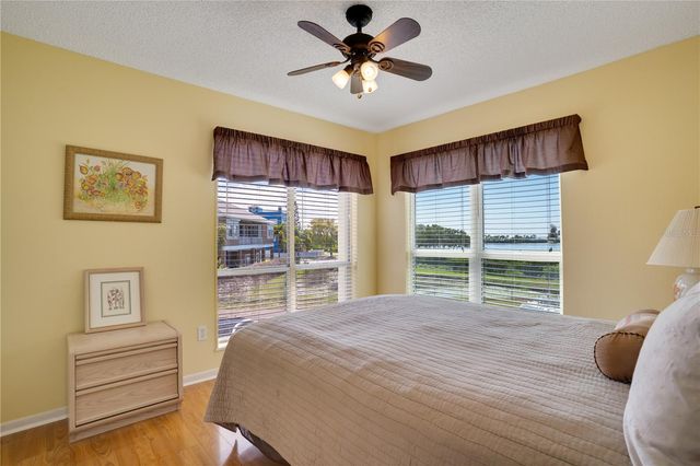 656 WINDRUSH BAY DRIVE 656, Tarpon Springs, FL 34689