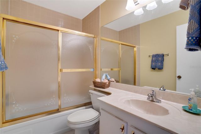 656 WINDRUSH BAY DRIVE 656, Tarpon Springs, FL 34689