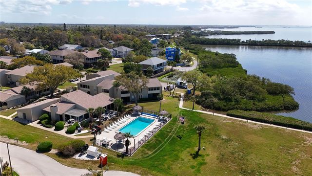 656 WINDRUSH BAY DRIVE 656, Tarpon Springs, FL 34689