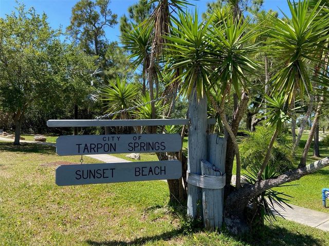 656 WINDRUSH BAY DRIVE 656, Tarpon Springs, FL 34689