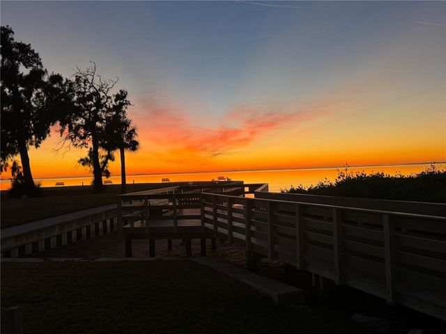 656 WINDRUSH BAY DRIVE 656, Tarpon Springs, FL 34689