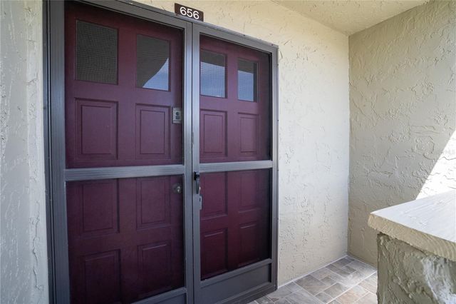 656 WINDRUSH BAY DRIVE 656, Tarpon Springs, FL 34689