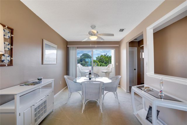 656 WINDRUSH BAY DRIVE 656, Tarpon Springs, FL 34689