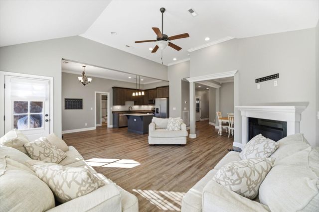 206 Zion Cove Lane, Englewood, TN 37329