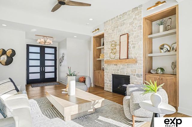 19009 Hackberry Drive, Gretna, NE 68028