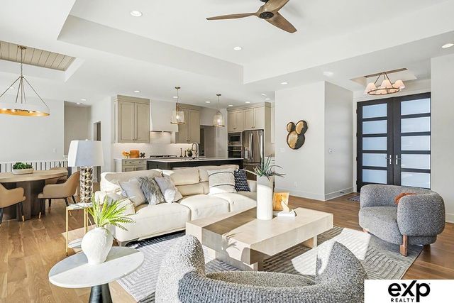 19009 Hackberry Drive, Gretna, NE 68028