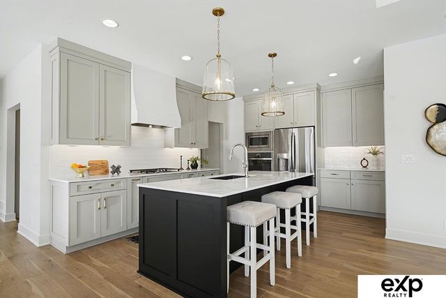 19009 Hackberry Drive, Gretna, NE 68028