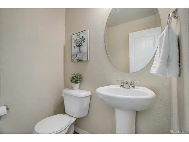 9144 Vanderwood Rd, Colorado Springs, CO 80908