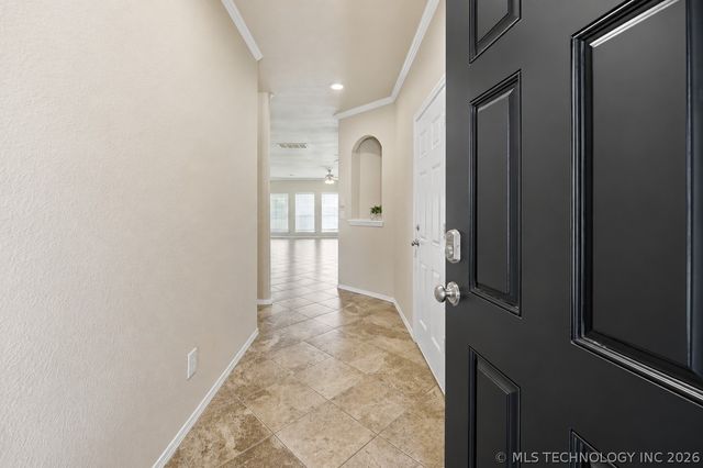 1017 W Quinton Street S, Broken Arrow, OK 74011