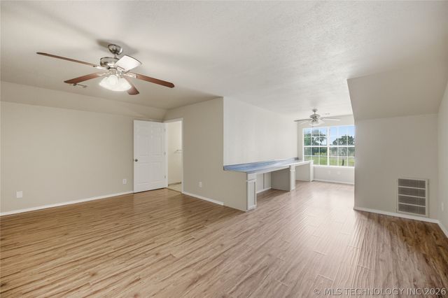 1017 W Quinton Street S, Broken Arrow, OK 74011