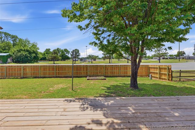 1017 W Quinton Street S, Broken Arrow, OK 74011