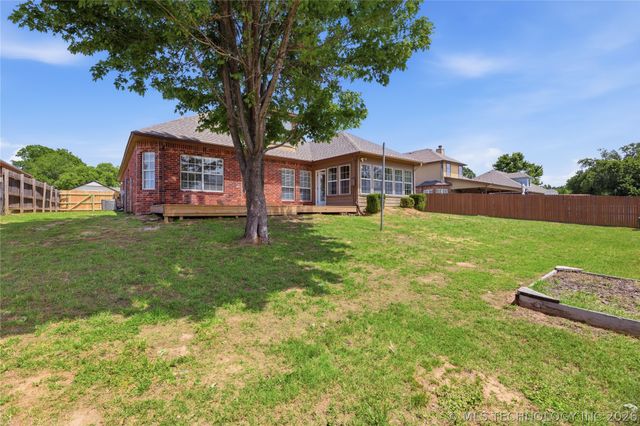 1017 W Quinton Street S, Broken Arrow, OK 74011
