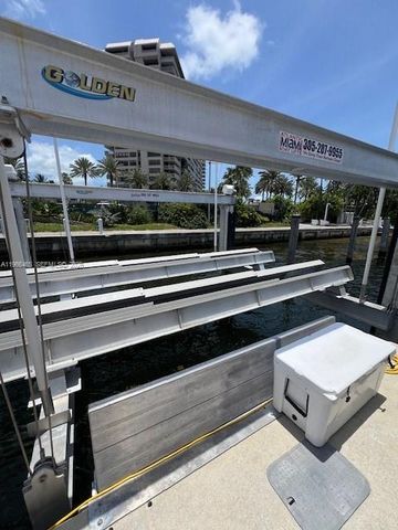 4 Grove Isle Drive, Miami, FL 33133