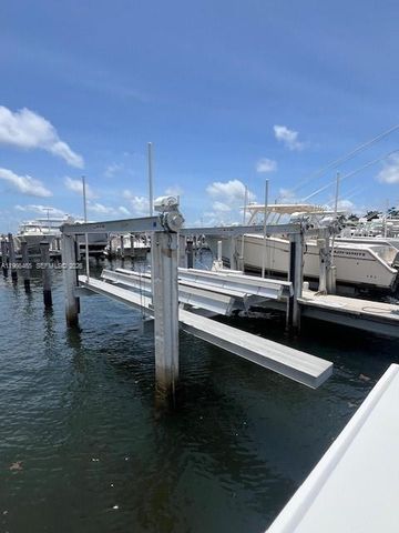 4 Grove Isle Drive, Miami, FL 33133