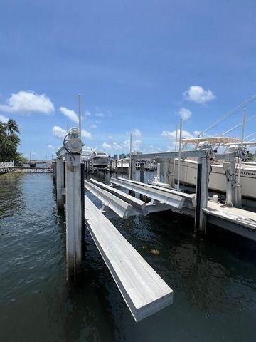 4 Grove Isle Drive, Miami, FL 33133