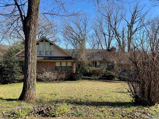 2204 Toll Gate Road, Huntsville, AL 35801