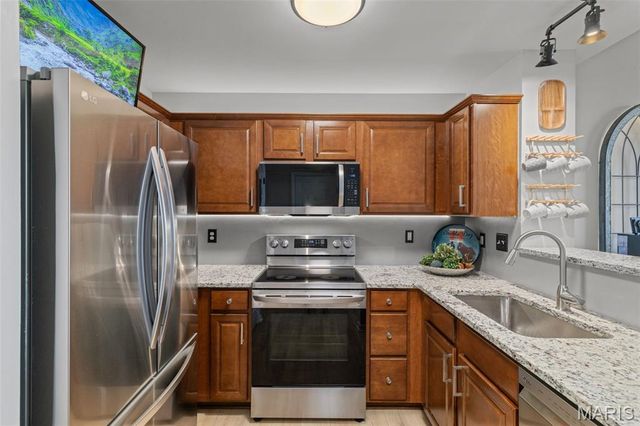 630 Country Village Drive, Lake St Louis, MO 63367