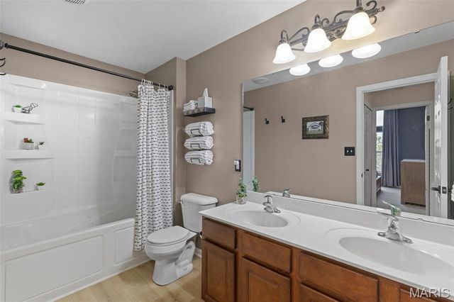 630 Country Village Drive, Lake St Louis, MO 63367