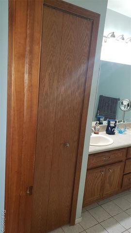 15507 White Oak, Fraser, MI 48026