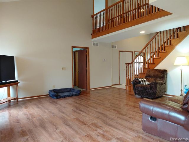 15507 White Oak, Fraser, MI 48026