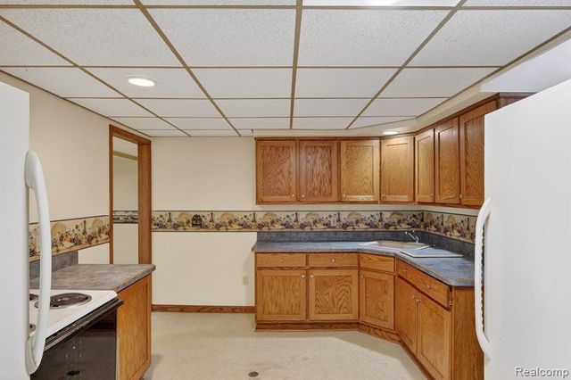 15507 White Oak, Fraser, MI 48026