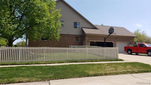 15507 White Oak, Fraser, MI 48026