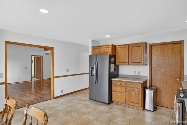 15507 White Oak, Fraser, MI 48026