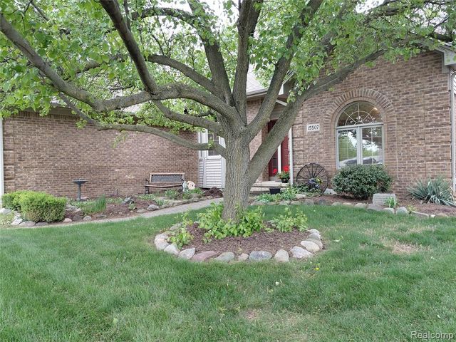 15507 White Oak, Fraser, MI 48026