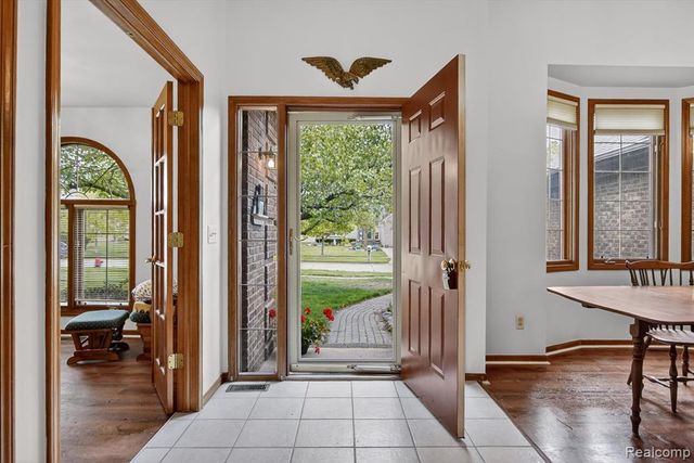 15507 White Oak, Fraser, MI 48026