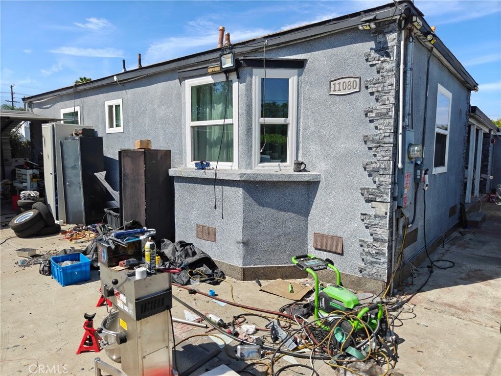 11080 De Foe, Pacoima, CA 91331 — exterior