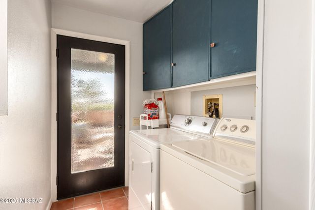 801 W Bella Vista Drive, Green Valley, AZ 85614