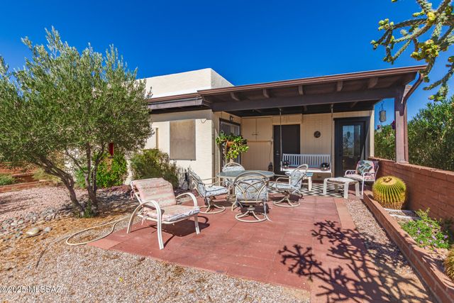 801 W Bella Vista Drive, Green Valley, AZ 85614