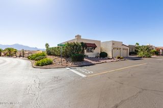 801 W Bella Vista Drive, Green Valley, AZ 85614