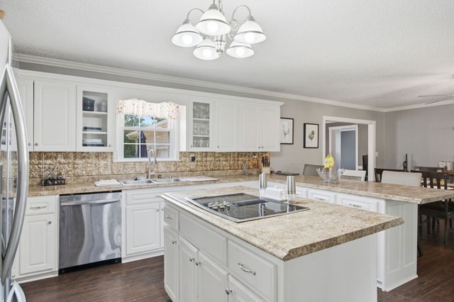 307 S Leath Rd, Portland, TN 37148
