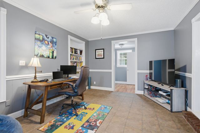 307 S Leath Rd, Portland, TN 37148