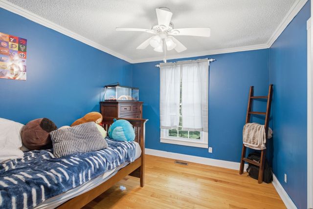 307 S Leath Rd, Portland, TN 37148