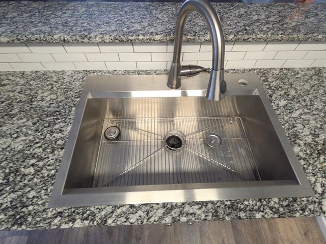 5808 Wellington DR 4, Austin, TX 78723