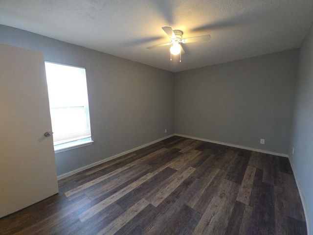 5808 Wellington DR 4, Austin, TX 78723