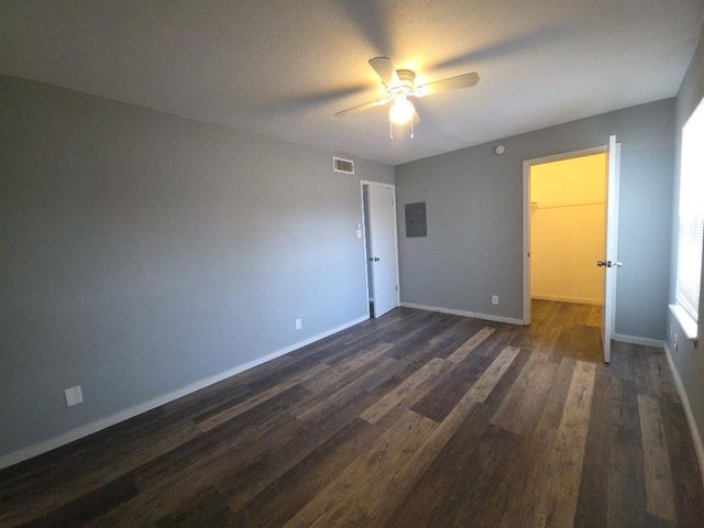 5808 Wellington DR 4, Austin, TX 78723