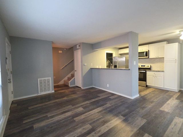 5808 Wellington DR 4, Austin, TX 78723