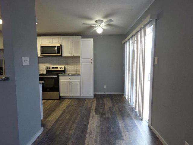 5808 Wellington DR 4, Austin, TX 78723